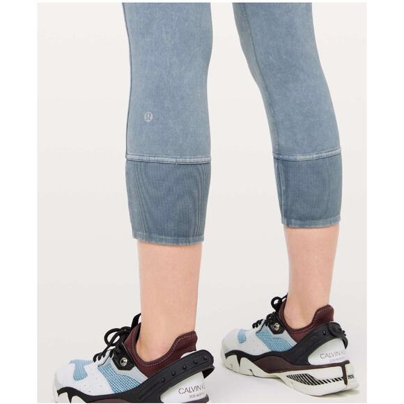 Lululemon Wunder Under Crop 23" *Ribbed Washed Moon Blue Legging Size 4 - Picture 3 of 13